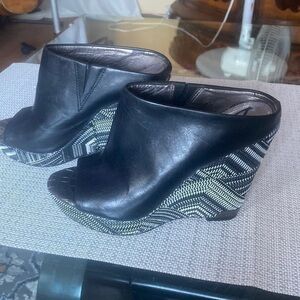 Sam Edelman Black and White Wedges